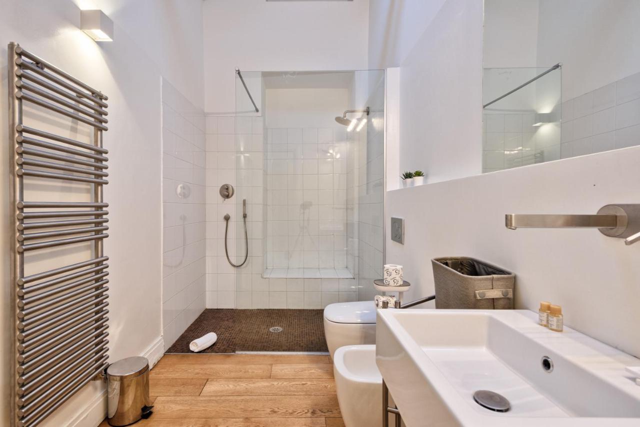Stylish Apartment In The Heart Of Torino Buitenkant foto
