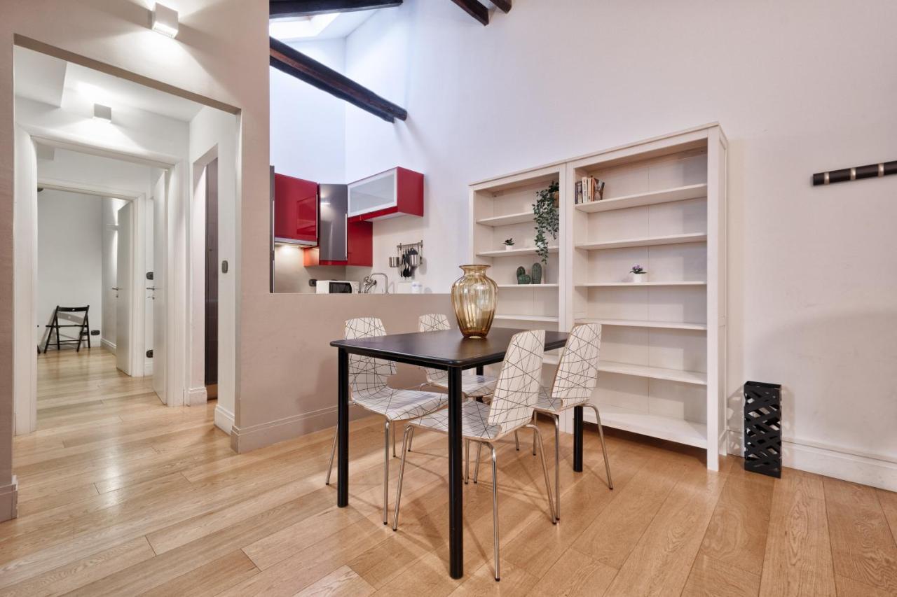 Stylish Apartment In The Heart Of Torino Buitenkant foto